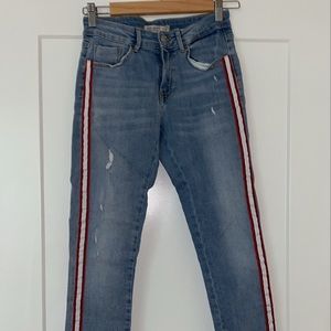 Trendy cute Zara Jeans size 6